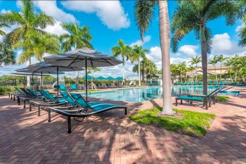 Adosado en alquiler en West Palm Beach, Florida, 3 dormitorios, 123.19 m2 № 1993586 - foto 19