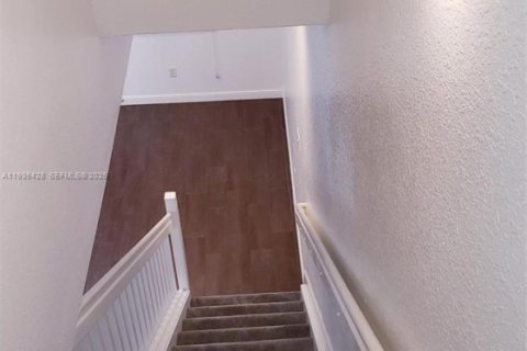 Adosado en alquiler en West Palm Beach, Florida, 3 dormitorios, 123.19 m2 № 1993586 - foto 12