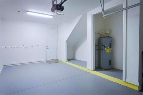 Adosado en alquiler en West Palm Beach, Florida, 3 dormitorios, 123.19 m2 № 1993586 - foto 5