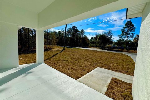 House in Citrus Springs, Florida 3 bedrooms, 142.05 sq.m. № 1553109 - photo 4