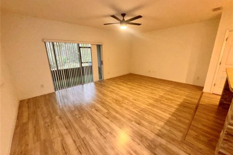 Touwnhouse à louer à Kissimmee, Floride: 3 chambres, 170.1 m2 № 2280194 - photo 5