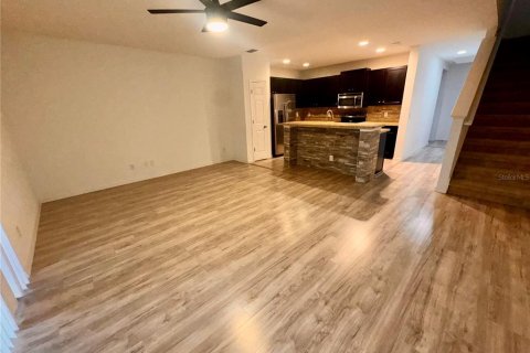 Touwnhouse à louer à Kissimmee, Floride: 3 chambres, 170.1 m2 № 2280194 - photo 4