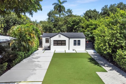 House in Fort Lauderdale, Florida 3 bedrooms, 128.95 sq.m. № 2401284 - photo 22