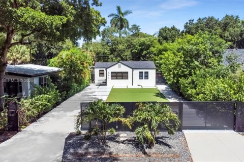 House in Fort Lauderdale, Florida 3 bedrooms, 128.95 sq.m. № 2401284 - photo 21