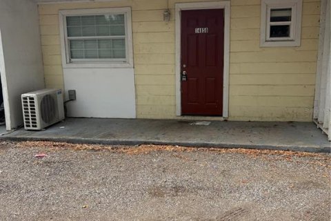 Apartamento en Dade City, Florida 1 dormitorio, 65.03 m2 № 2098494
