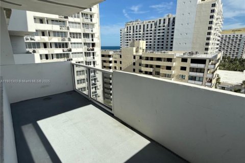 Condominio en venta en Miami Beach, Florida, 2 dormitorios, 110.55 m2 № 1951415 - foto 24