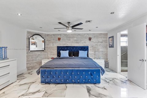 Villa ou maison à vendre à Miami, Floride: 4 chambres, 309.64 m2 № 1790423 - photo 24
