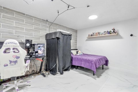 Villa ou maison à vendre à Miami, Floride: 4 chambres, 309.64 m2 № 1790423 - photo 29