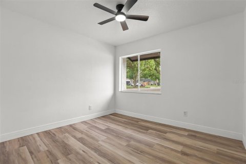 House in Orlando, Florida 3 bedrooms, 145.02 sq.m. № 2396190 - photo 22