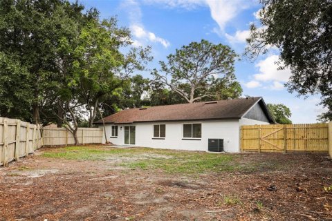 House in Orlando, Florida 3 bedrooms, 145.02 sq.m. № 2396190 - photo 27