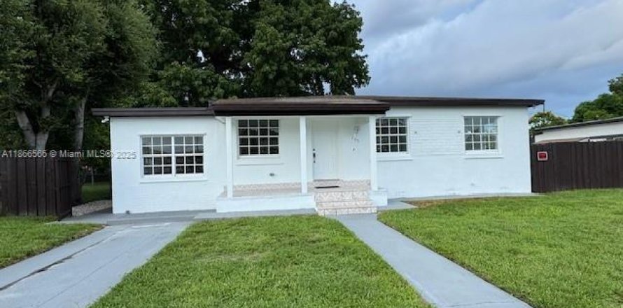 Casa en Hialeah, Florida 5 dormitorios, 166.11 m2 № 1897651