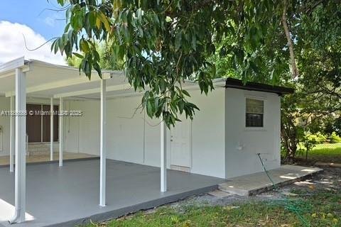 Casa en venta en Hialeah, Florida, 5 dormitorios, 166.11 m2 № 1897651 - foto 15