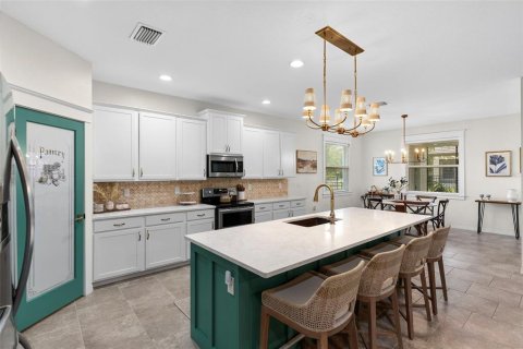 House in Wesley Chapel, Florida 4 bedrooms, 240.52 sq.m. № 2157919 - photo 11