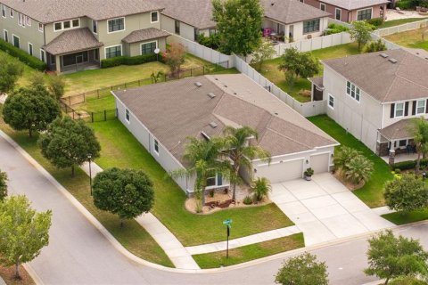 House in Wesley Chapel, Florida 4 bedrooms, 240.52 sq.m. № 2157919 - photo 2