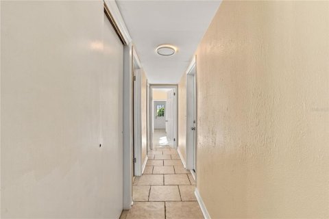 Villa ou maison à vendre à Tampa, Floride: 3 chambres, 131.55 m2 № 2416276 - photo 25