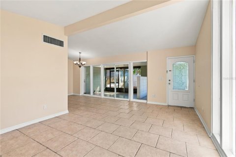 Villa ou maison à vendre à Tampa, Floride: 3 chambres, 131.55 m2 № 2416276 - photo 7