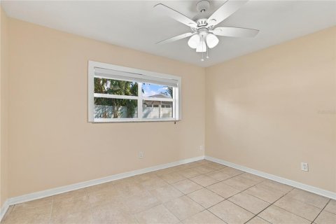 Villa ou maison à vendre à Tampa, Floride: 3 chambres, 131.55 m2 № 2416276 - photo 24