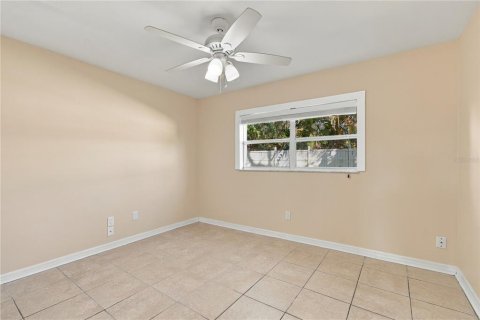 Villa ou maison à vendre à Tampa, Floride: 3 chambres, 131.55 m2 № 2416276 - photo 21