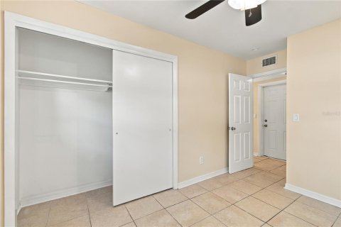 Villa ou maison à vendre à Tampa, Floride: 3 chambres, 131.55 m2 № 2416276 - photo 28