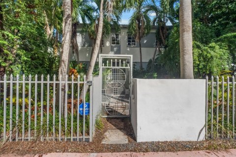 Купить кондоминиум в Майами-Бич, Флорида 1 спальня, 62.43м2, № 1999760 - фото 26