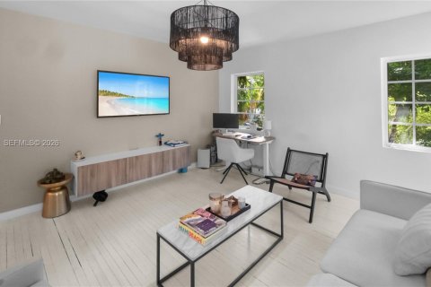 Купить кондоминиум в Майами-Бич, Флорида 1 спальня, 62.43м2, № 1999760 - фото 5