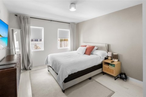 Купить кондоминиум в Майами-Бич, Флорида 1 спальня, 62.43м2, № 1999760 - фото 18