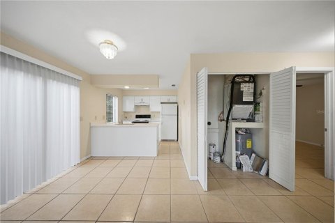 Apartment in Ocala, Florida 2 bedrooms, 80.64 sq.m. № 2390929 - photo 4