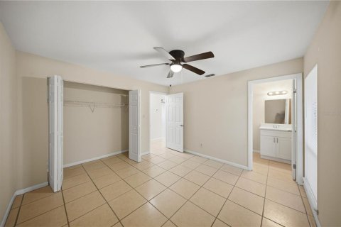 Apartment in Ocala, Florida 2 bedrooms, 80.64 sq.m. № 2390929 - photo 9