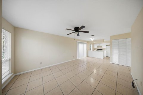 Apartment in Ocala, Florida 2 bedrooms, 80.64 sq.m. № 2390929 - photo 2