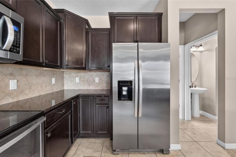House in Riverview, Florida 4 bedrooms, 247.12 sq.m. № 2319065 - photo 24
