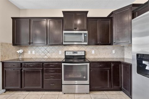 House in Riverview, Florida 4 bedrooms, 247.12 sq.m. № 2319065 - photo 25