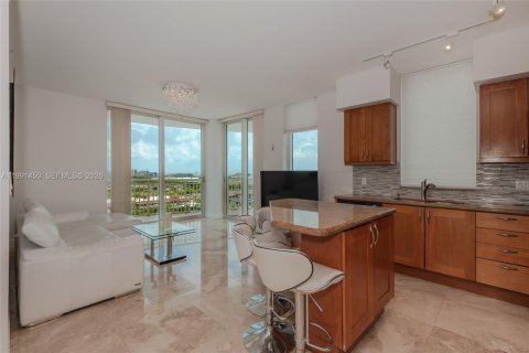 Condominio en alquiler en Hallandale Beach, Florida, 2 dormitorios, 125.79 m2 № 2053137 - foto 5
