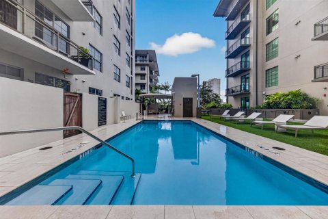Condo in Fort Lauderdale, Florida, 2 bedrooms  № 2343468 - photo 19