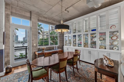 Condo in Fort Lauderdale, Florida, 2 bedrooms  № 2343468 - photo 27