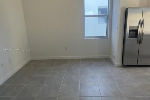 Townhouse in Homestead, Florida 3 bedrooms, 123.37 sq.m. № 1888311 - photo 2