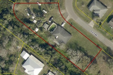 House in Okeechobee, Florida 3 bedrooms, 178.84 sq.m. № 2242279