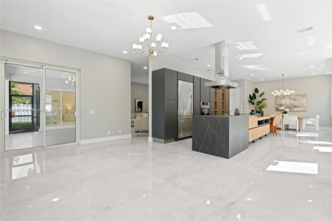 Купить виллу или дом в Уэстон, Флорида 6 спален, 314.47м2, № 1825870 - фото 25