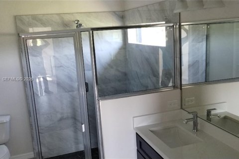 Villa ou maison à louer à Clewiston, Floride: 3 chambres № 2049237 - photo 4