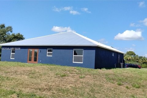 Villa ou maison à louer à Clewiston, Floride: 3 chambres № 2049237 - photo 15