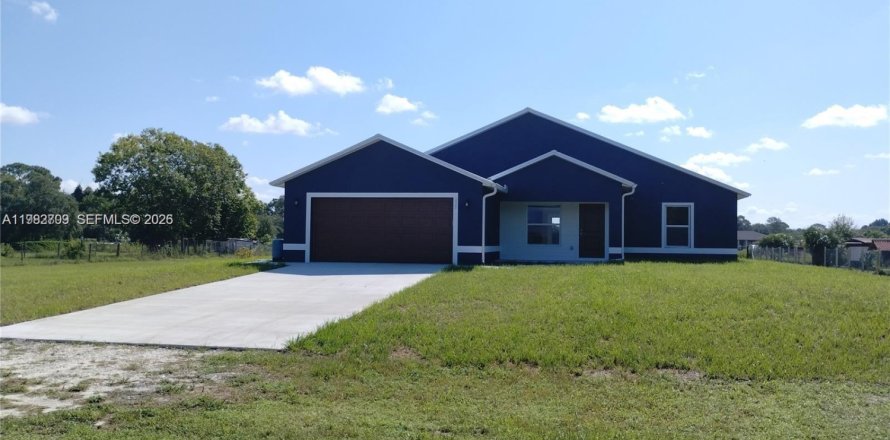 Villa ou maison à Clewiston, Floride 3 chambres № 2049237