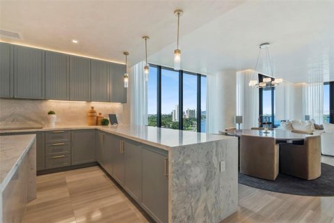 Copropriété à vendre à Tampa, Floride: 3 chambres, 272.85 m2 № 2310326 - photo 16