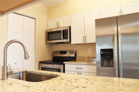 Casa en alquiler en Palm Harbor, Florida, 4 dormitorios, 121.61 m2 № 1821443 - foto 2