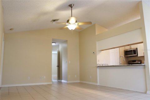 Casa en alquiler en Palm Harbor, Florida, 4 dormitorios, 121.61 m2 № 1821443 - foto 6