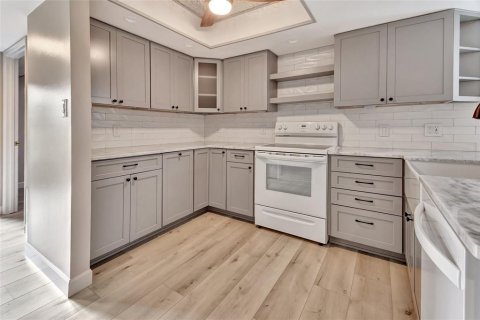 Condominio en venta en DeLand, Florida, 2 dormitorios, 130.06 m2 № 964535 - foto 15