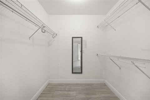 Condo in Orlando, Florida, 2 bedrooms  № 2207956 - photo 12