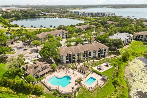 Condo in Orlando, Florida, 2 bedrooms  № 2207956