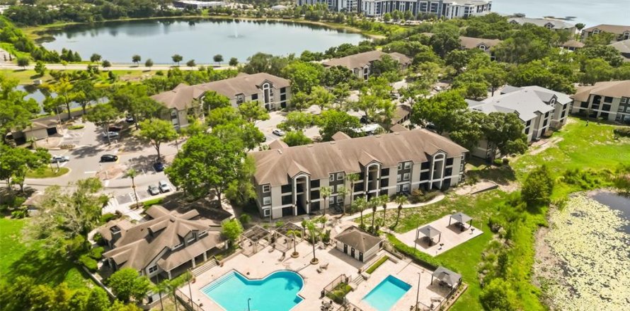 Condo in Orlando, Florida, 2 bedrooms  № 2207956