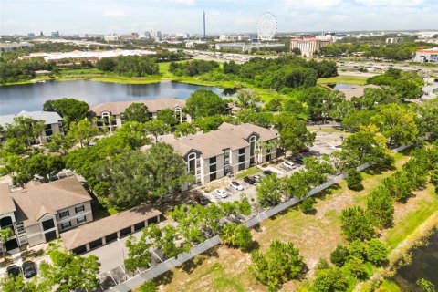 Condo in Orlando, Florida, 2 bedrooms  № 2207956 - photo 22