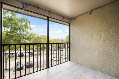 Condo in Orlando, Florida, 2 bedrooms  № 2207956 - photo 20