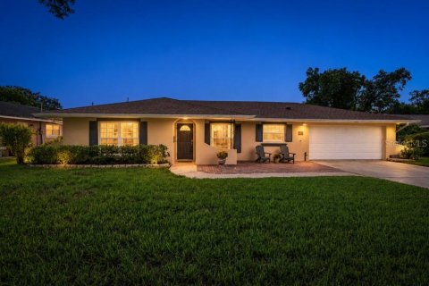 Casa en venta en Orlando, Florida, 4 dormitorios, 157.19 m2 № 2421764 - foto 2
